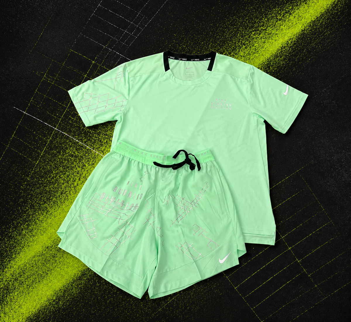 Ensemble running Nike RD Summer vert – short et t-shirt Dri-FIT homme léger et respirant