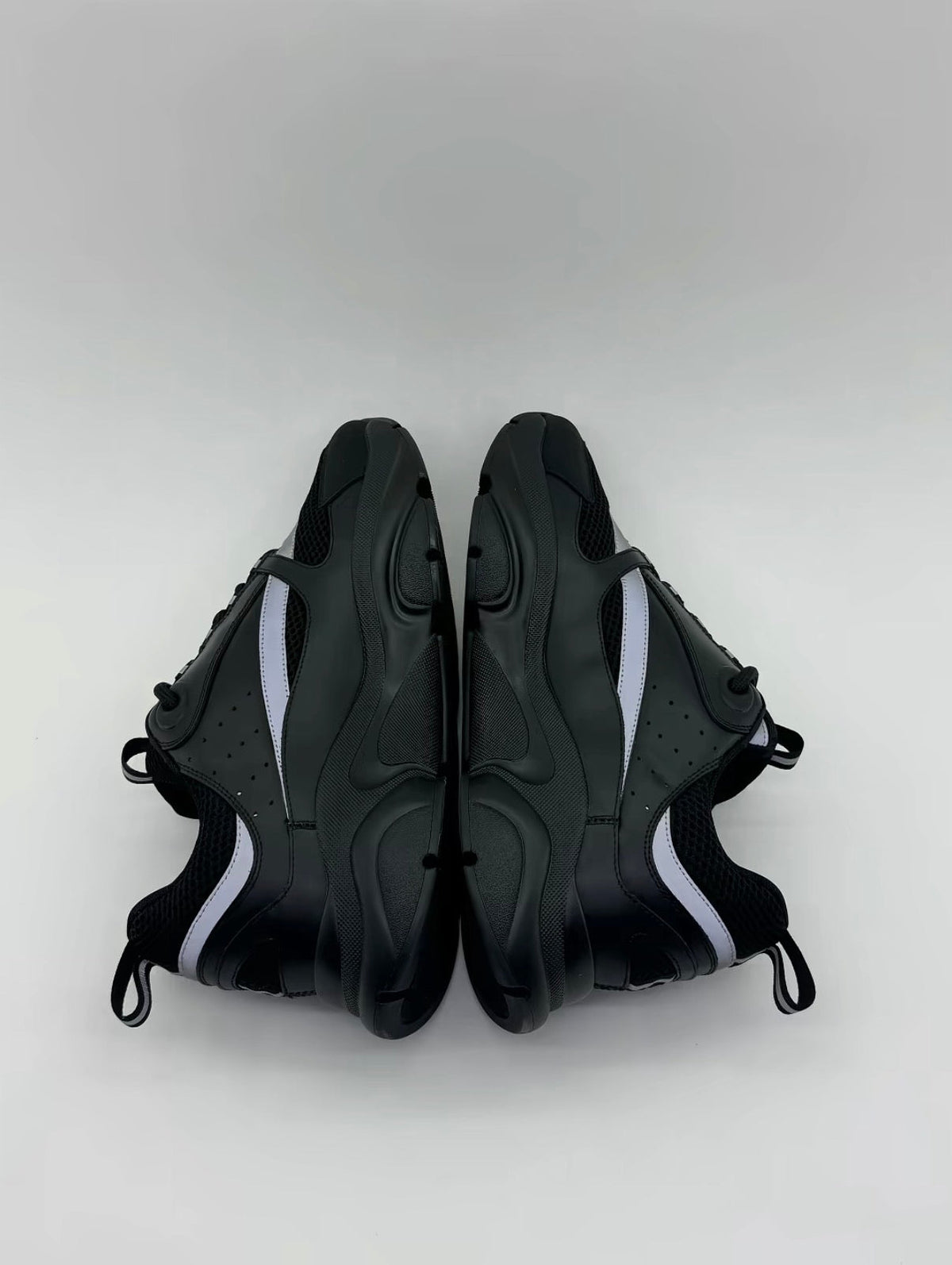 Sneaker Dior B22 Noir Lateral Gauche – Chaussure Luxe Homme & Femme | Adss Store